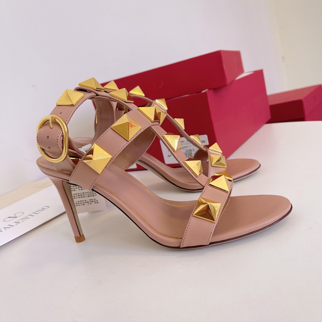 Valentino Roman Stud Sandals 100mm In Rose Cannelle Calfskin