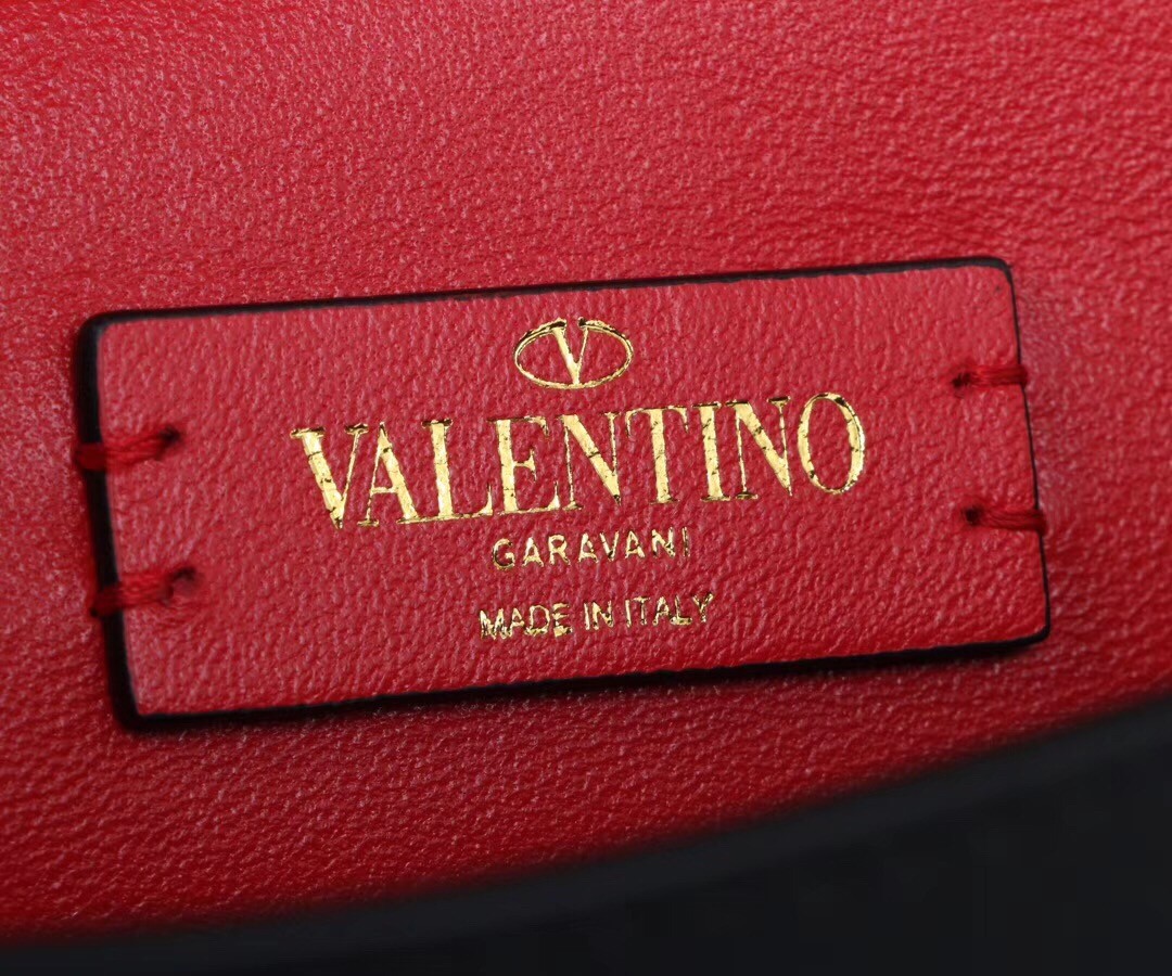Valentino Garavani Medium Vring Lizard Shoulder Bag