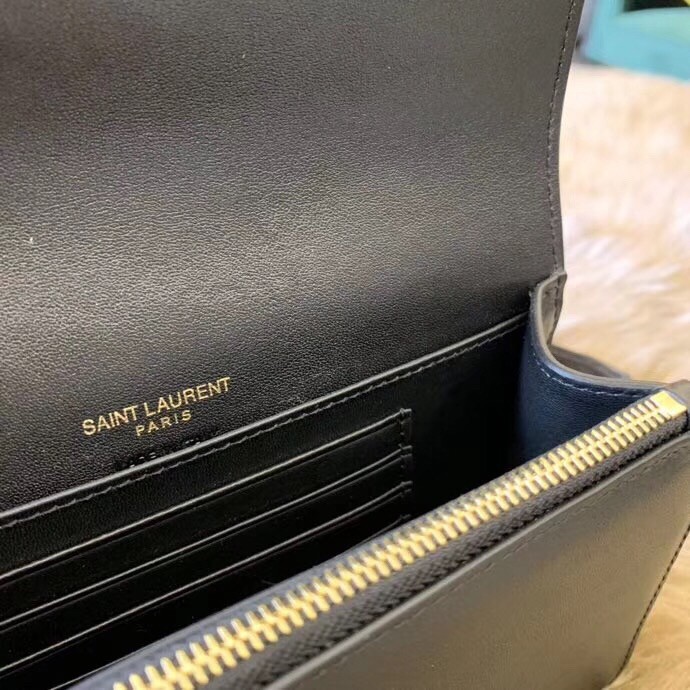 Sa**t Lau*nt black kate belt bag