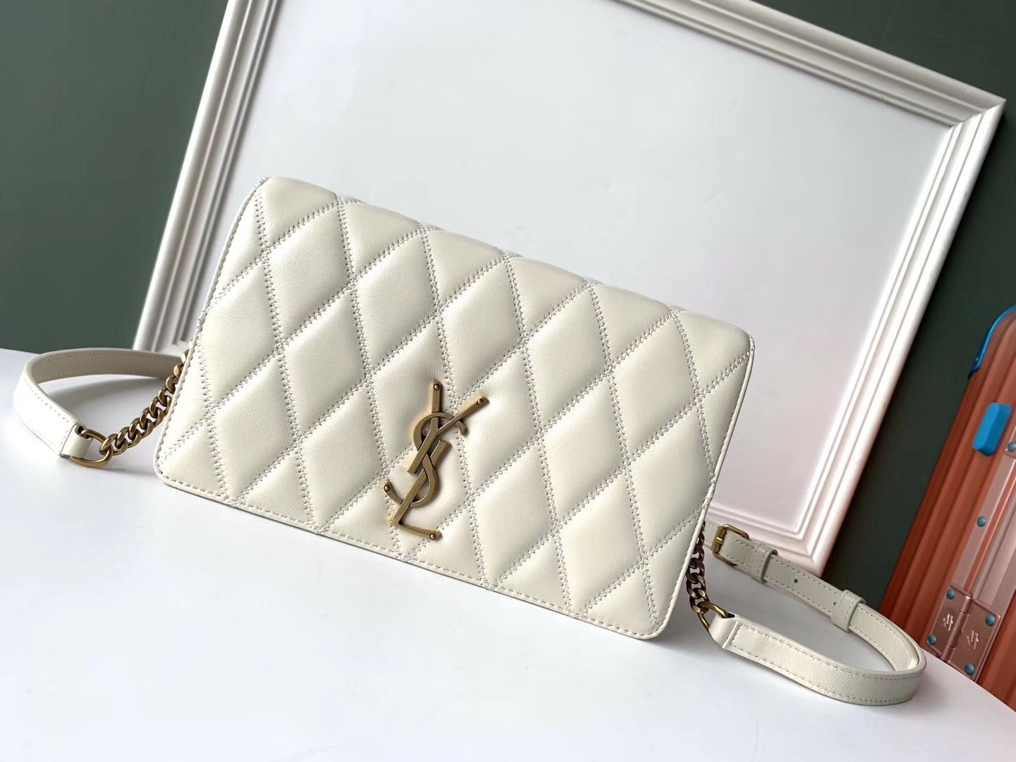 sa**t lau*nt angie chain bag in white Di*m*nd lambskin