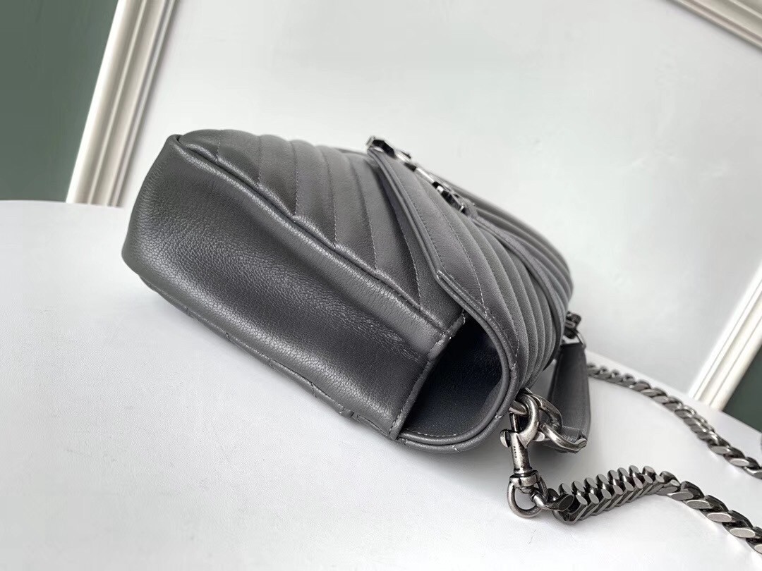 Sa**t Lau*nt college medium bag in grey matelasse leather