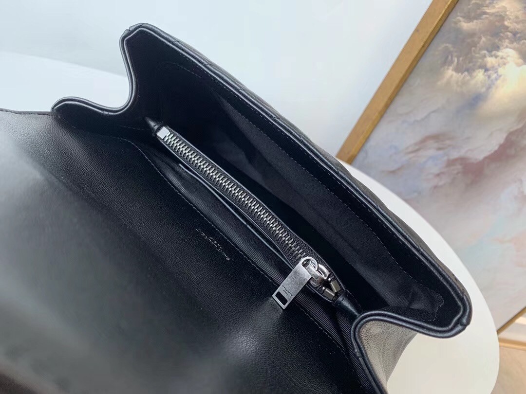Sa**t Lau*nt college medium bag in black matelasse leather