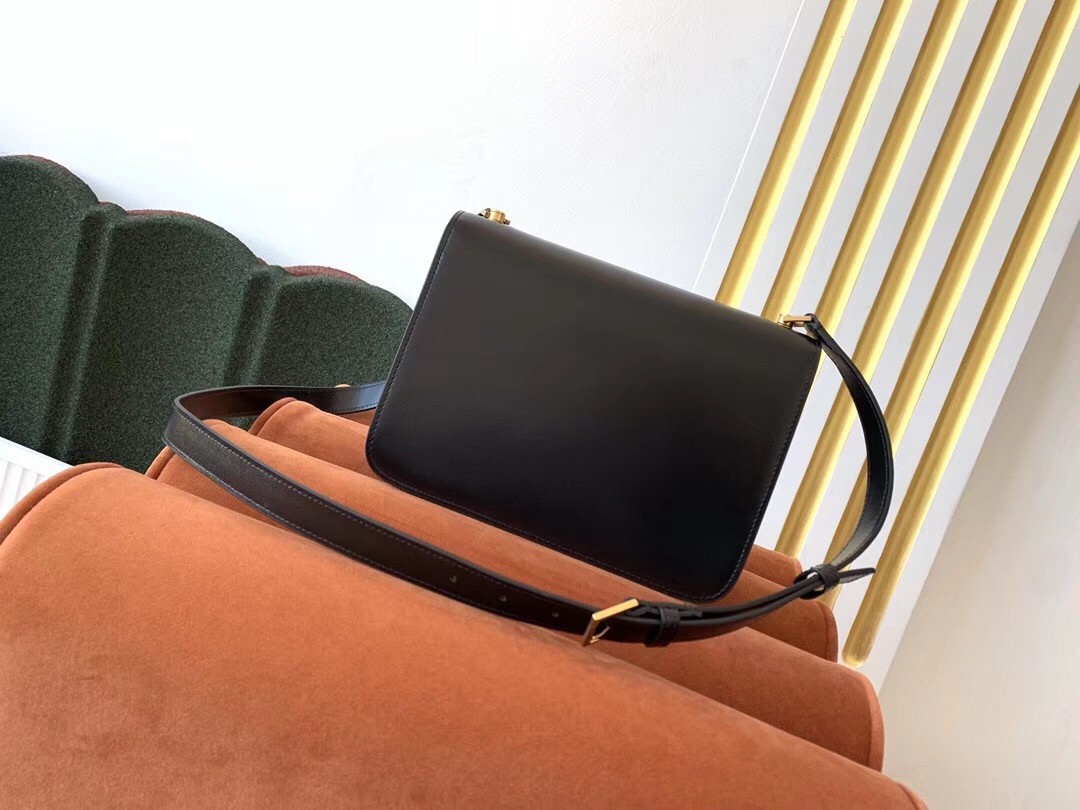 Sa**t Lau*nt carre satchel bag in black leather