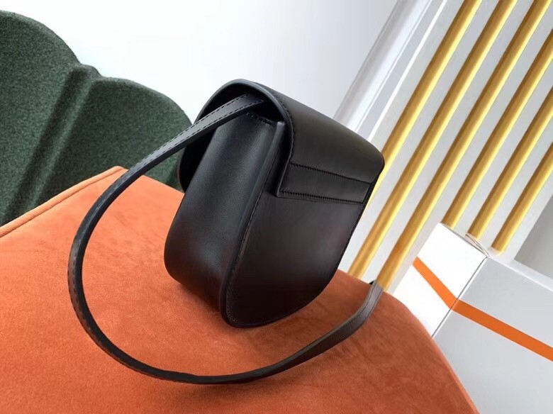 Sa**t Lau*nt small kaia satchel bag in black calfskin