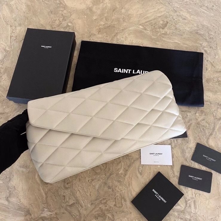 Sa**t Lau*nt sade puffer envelope clutch in white lambskin