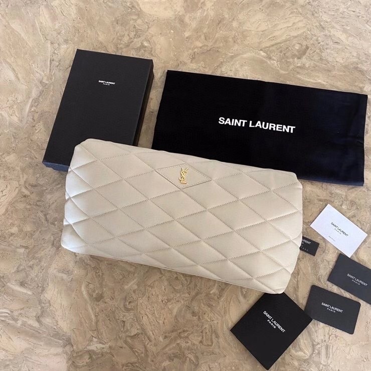 Sa**t Lau*nt sade puffer envelope clutch in white lambskin