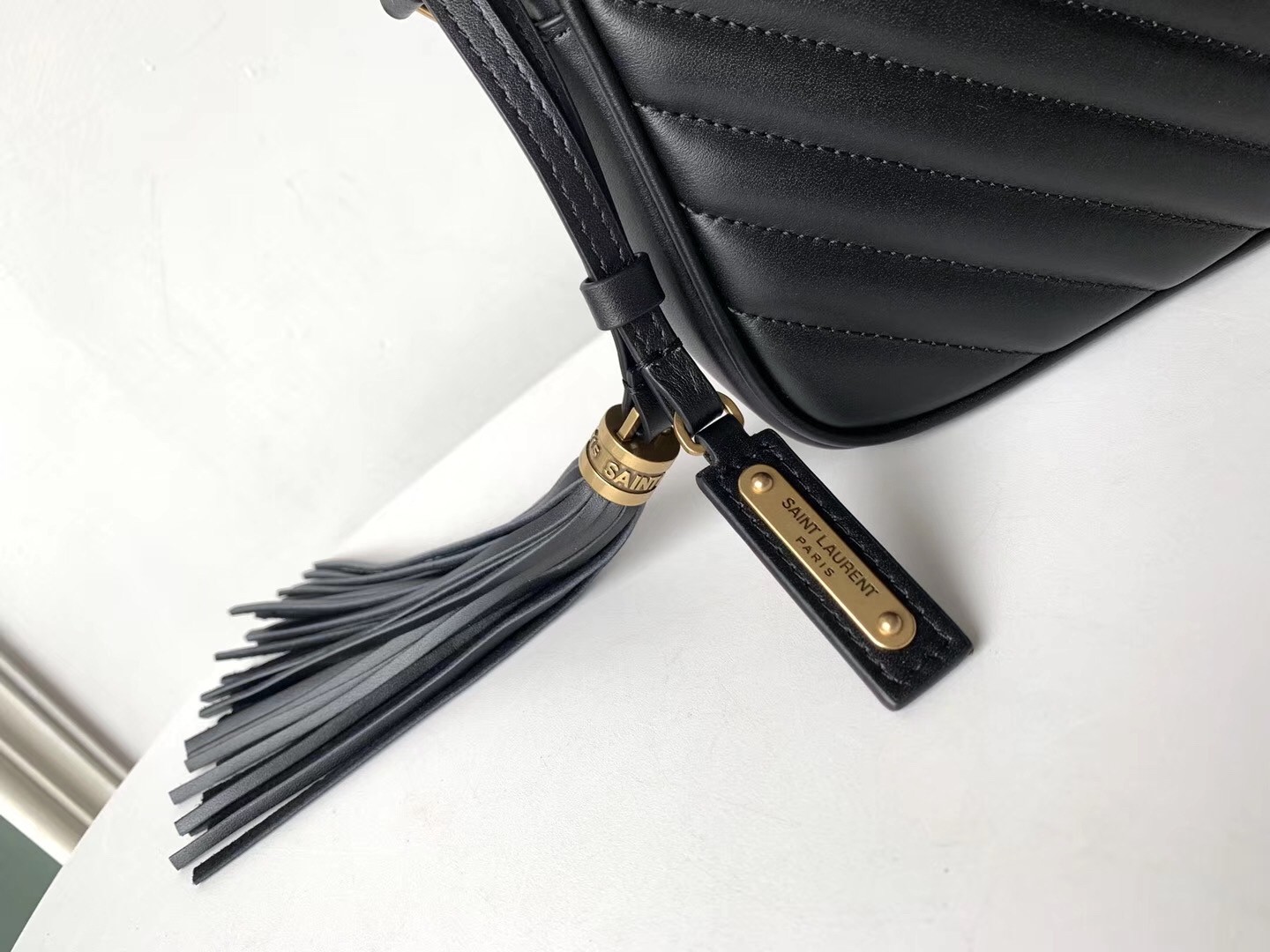 Sa**t Lau*nt lou camera bag in black leather