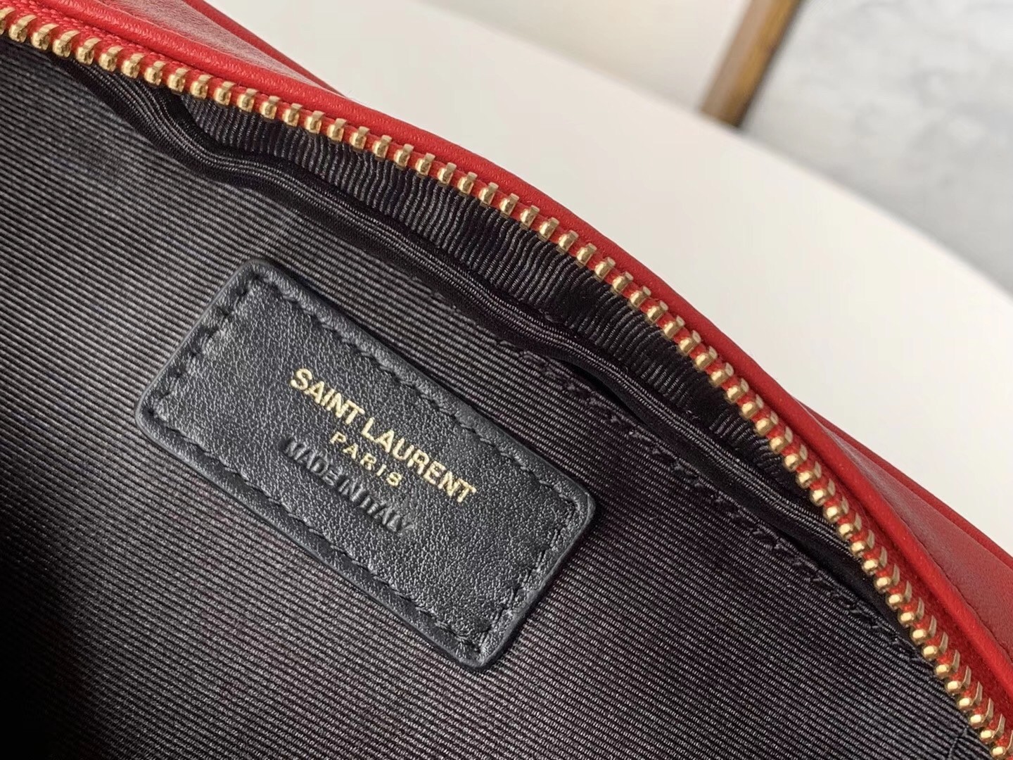 Sa**t Lau*nt lou camera bag in red leather