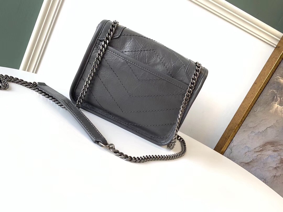 Sa**t Lau*nt woc niki chain wallet in storm crinkled leather