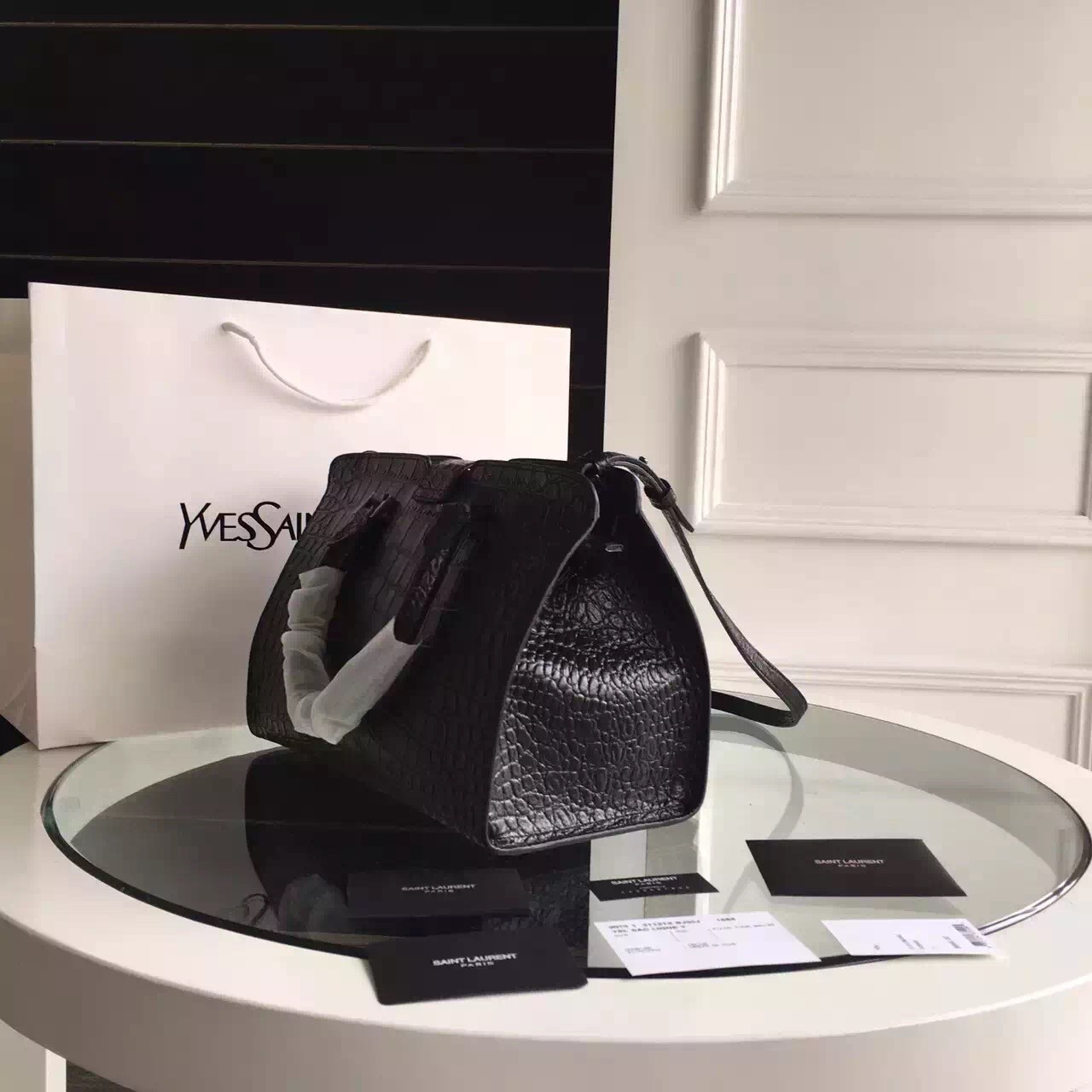 Sa**t Lau*nt small cabas y*l bag in black crocodile embossed leather