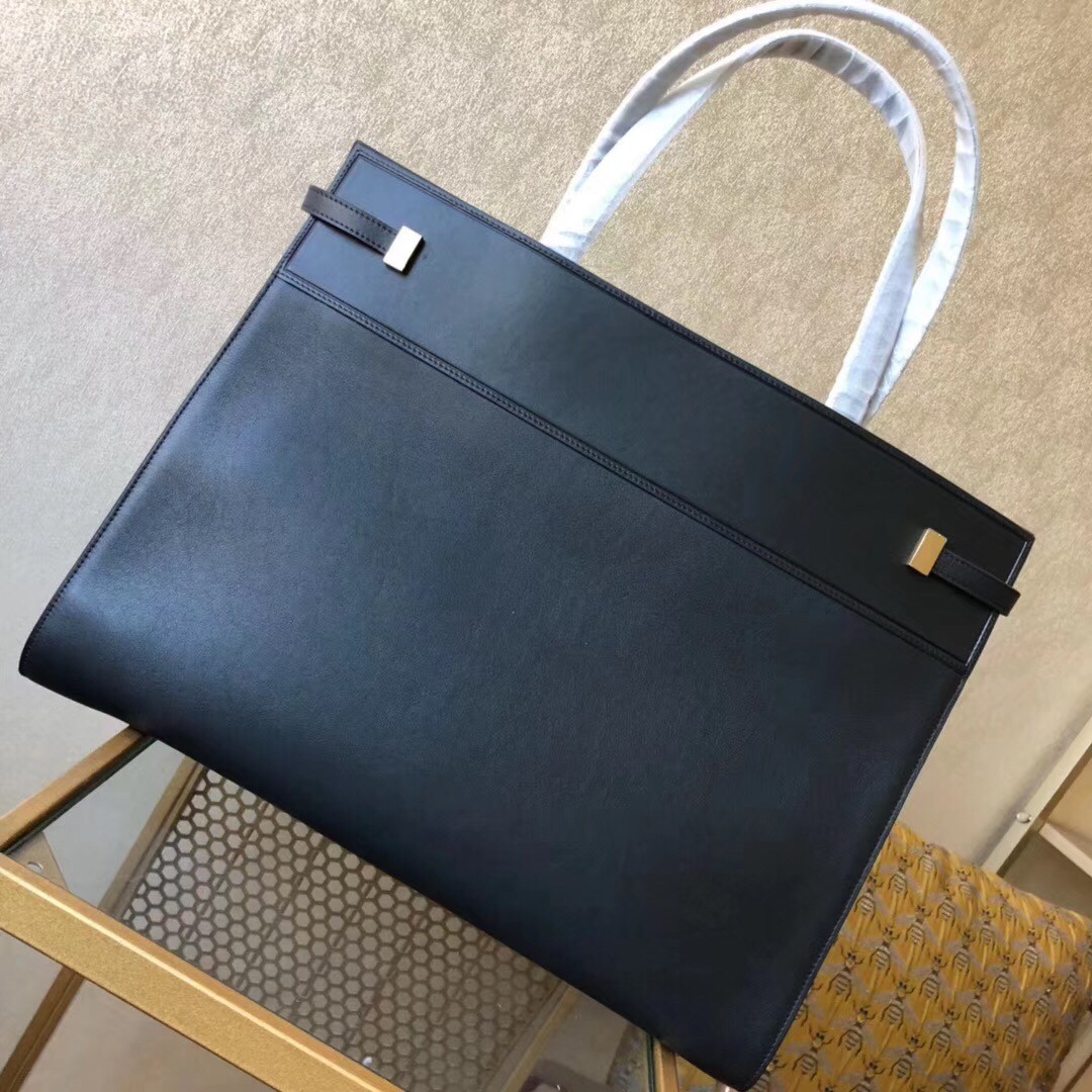 Sa**t Lau*nt black medium manhattan shopping bag