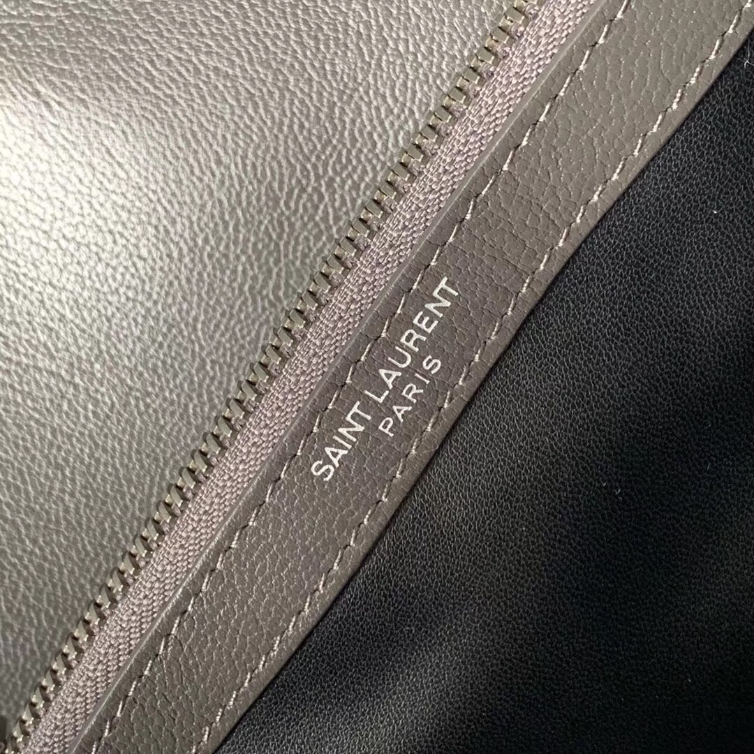 Sa**t Lau*nt college large bag in grey matelasse leather