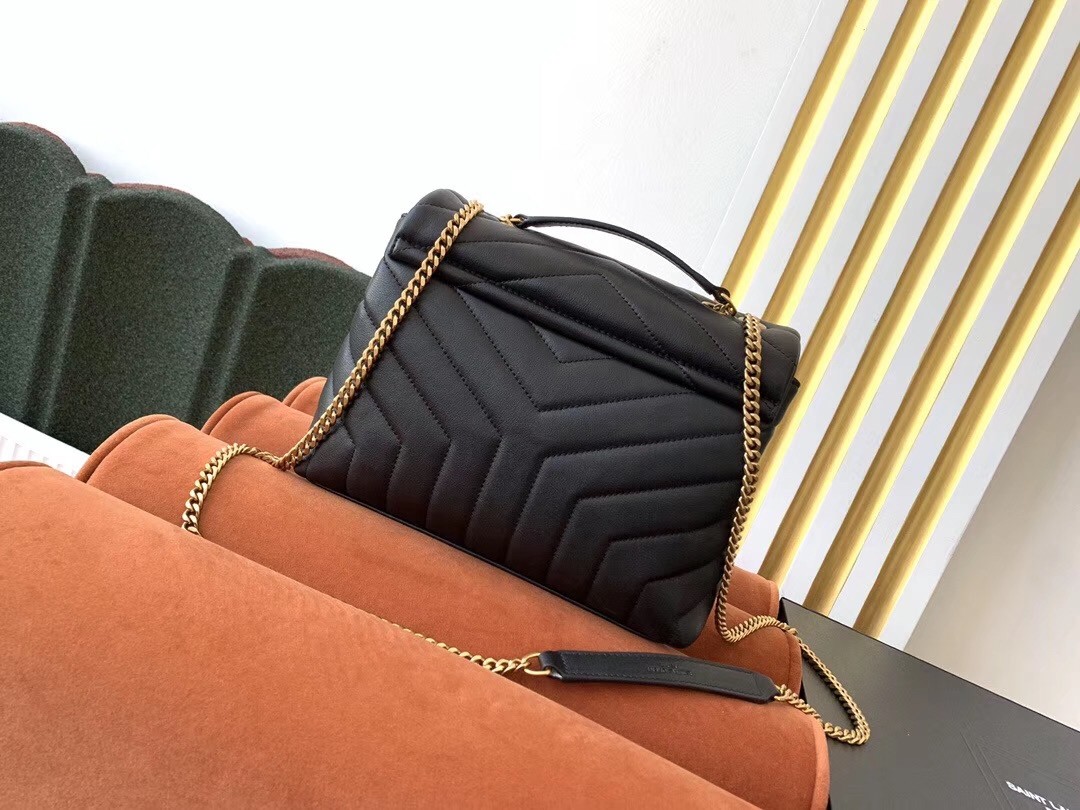 Sa**t Lau*nt loulou small bag in black matelasse leather