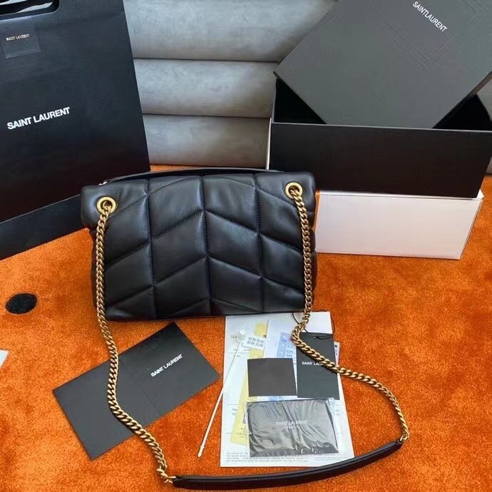 Sa**t Lau*nt loulou small bag in noir matelasse leather