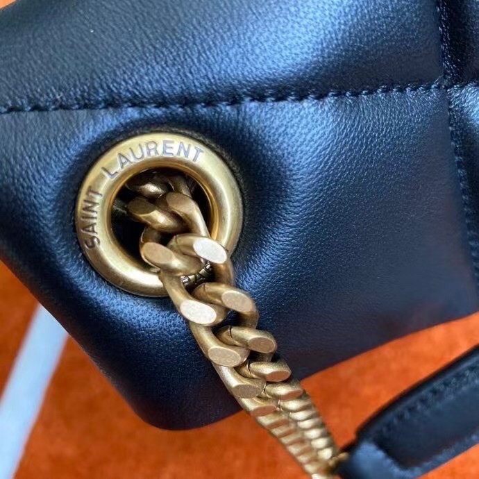 Sa**t Lau*nt loulou small bag in noir matelasse leather