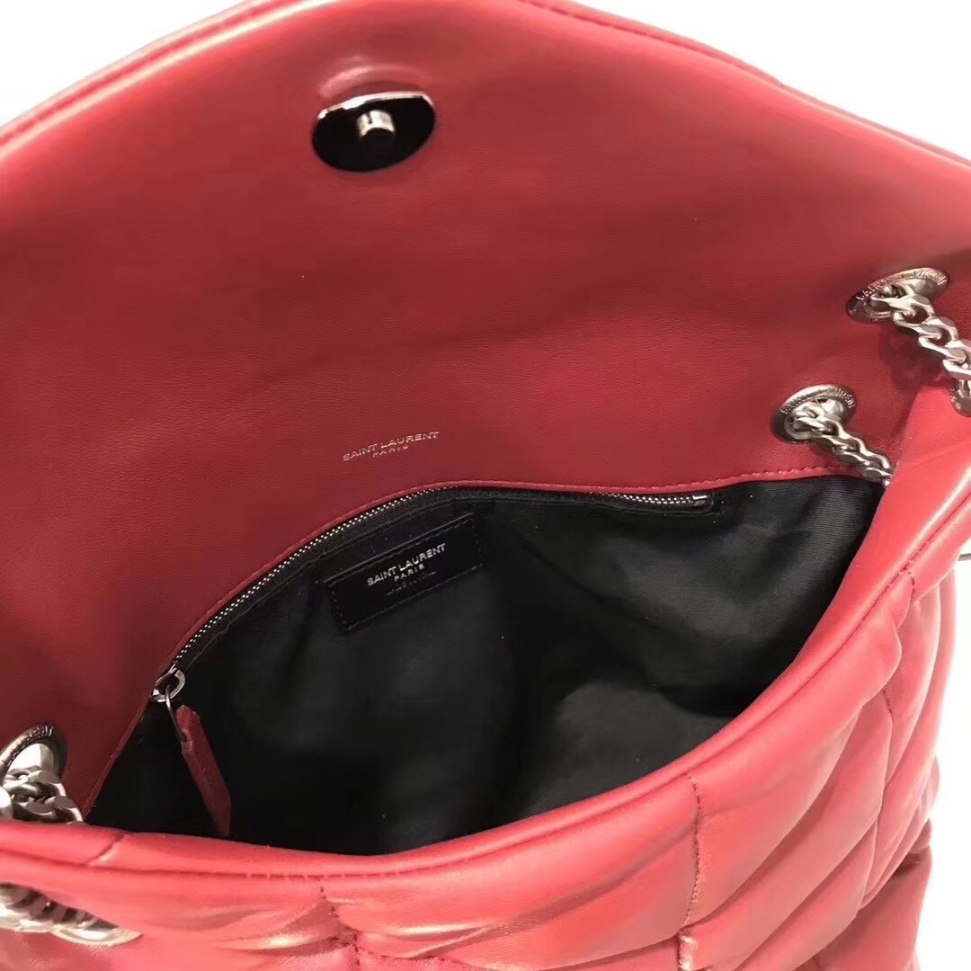 Sa**t Lau*nt loulou puffer small bag in red lambskin