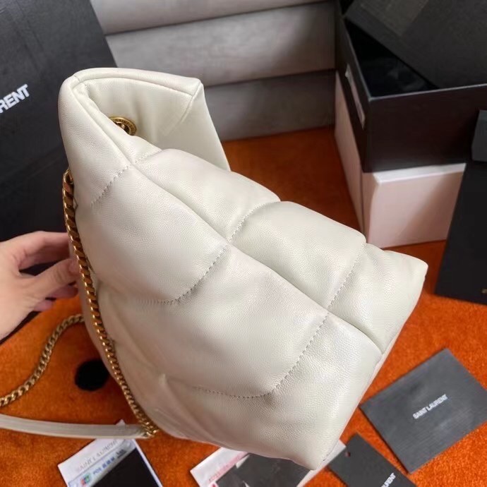 Sa**t Lau*nt loulou puffer medium bag in ivory lambskin