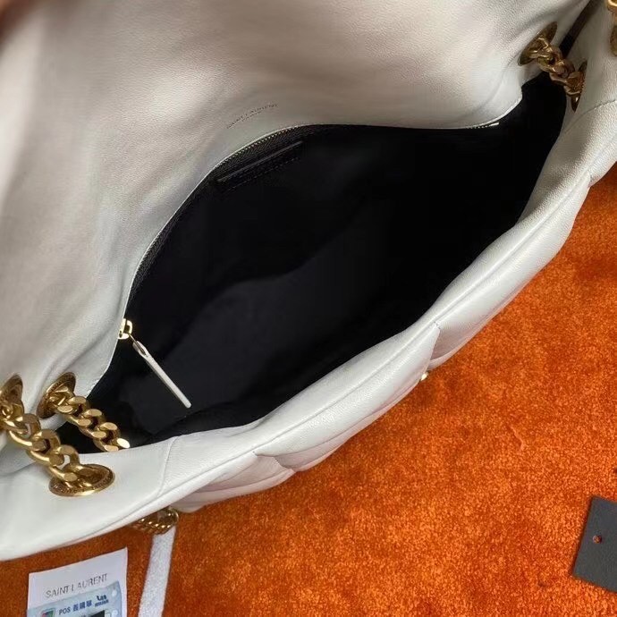 Sa**t Lau*nt loulou puffer medium bag in ivory lambskin