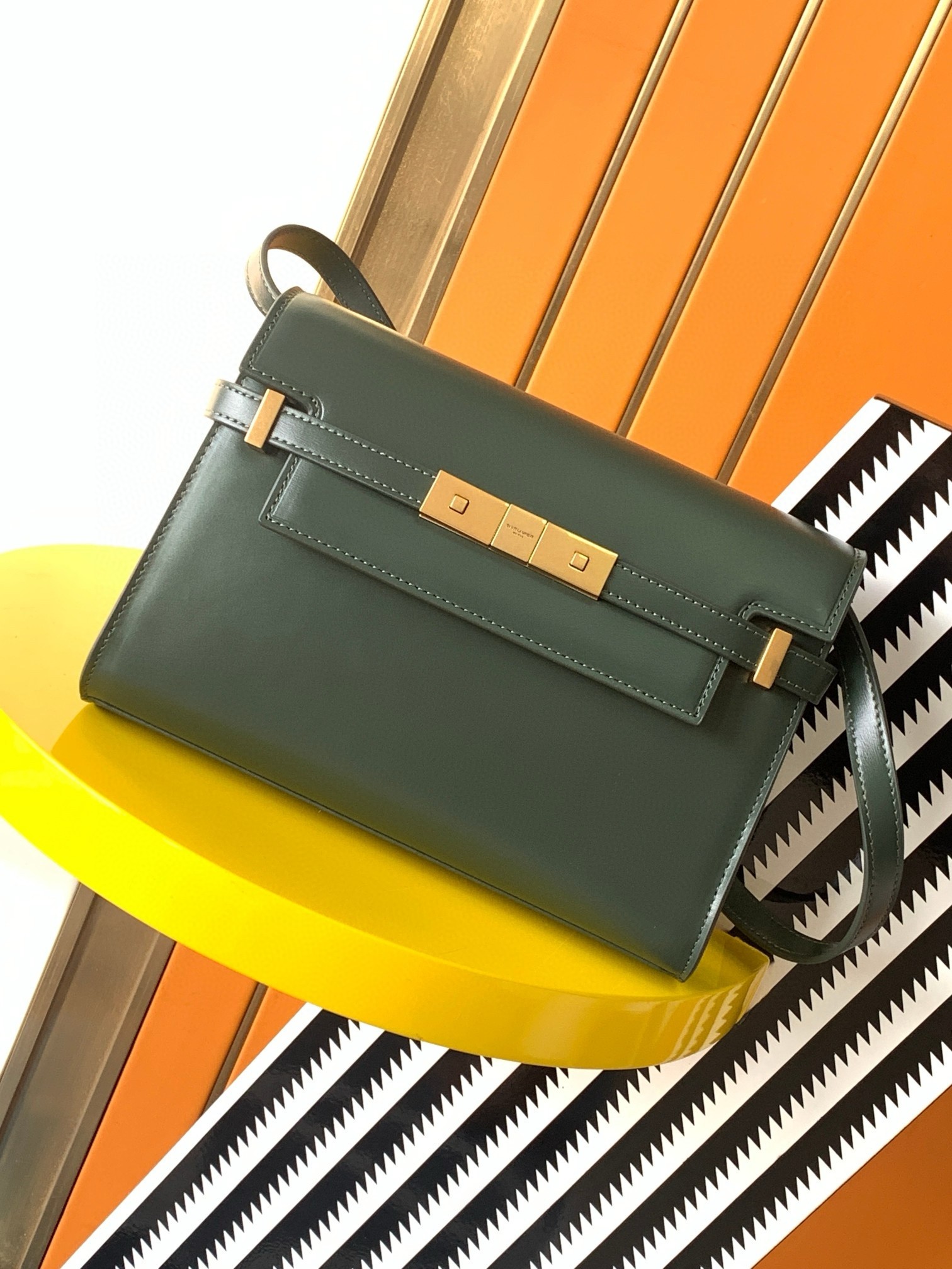 Sa**t Lau*nt manhattan small shoulder bag in green calfskin