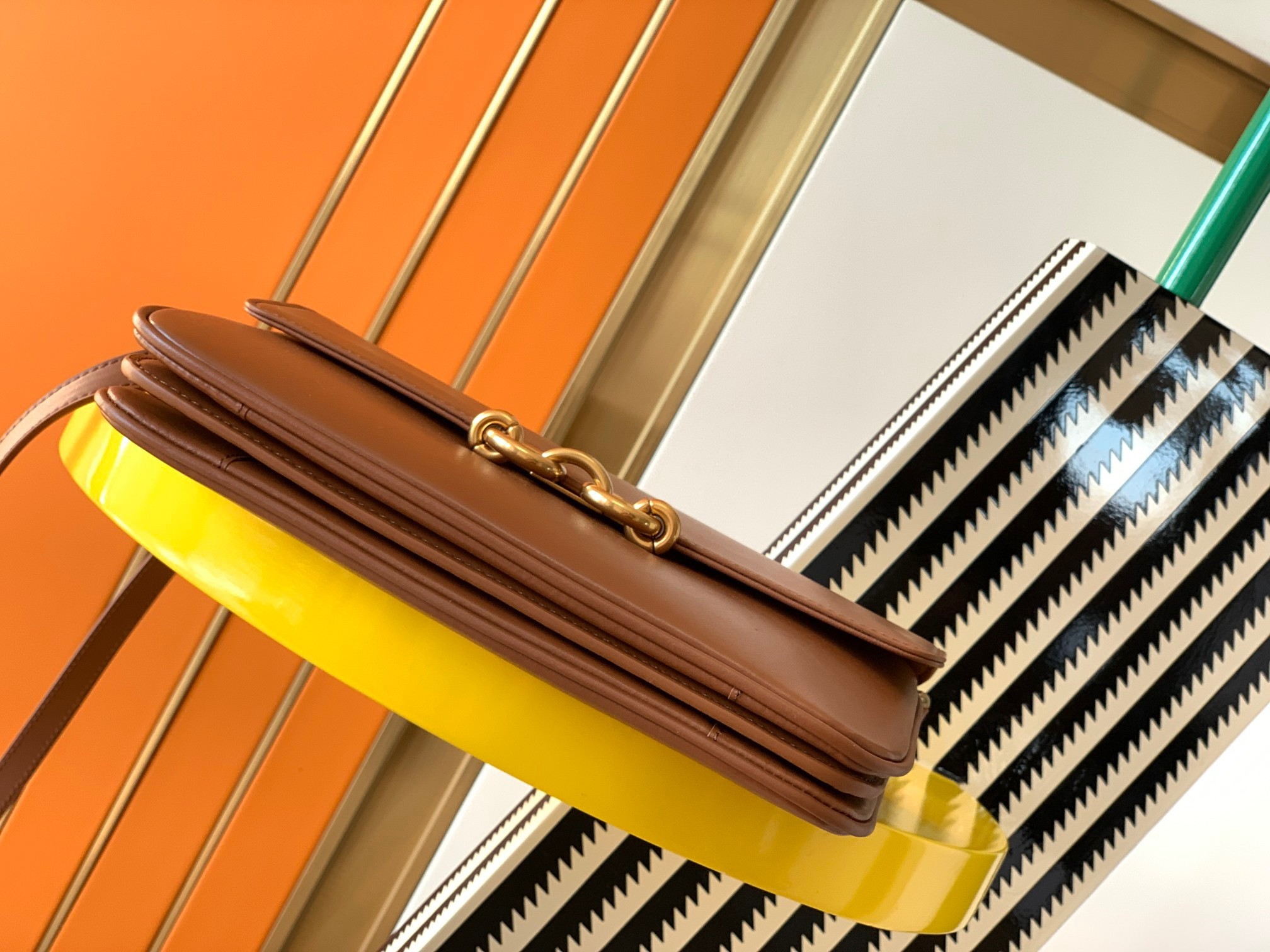 Sa**t Lau*nt le maillon bag in brown calfskin
