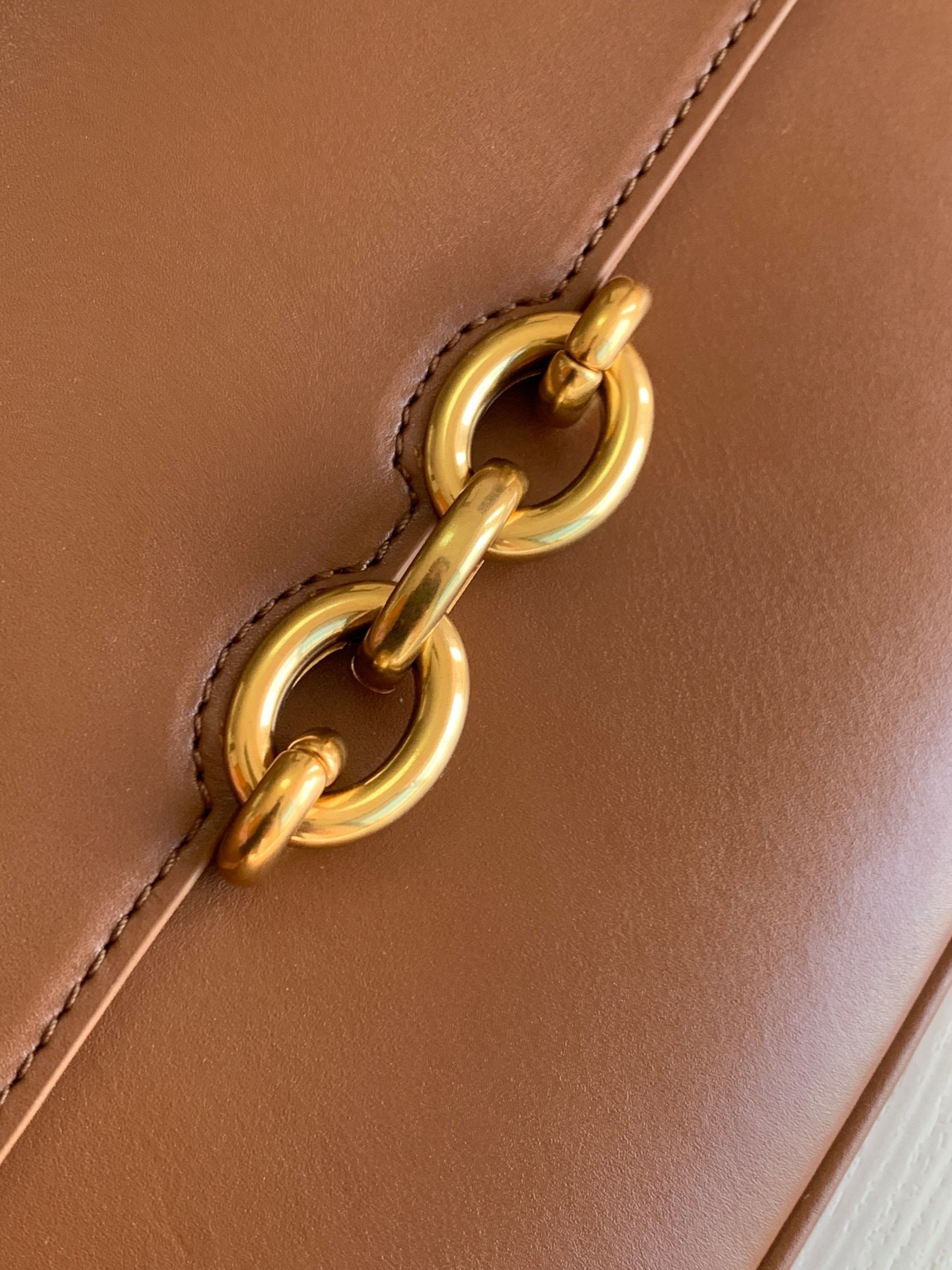 Sa**t Lau*nt le maillon bag in brown calfskin