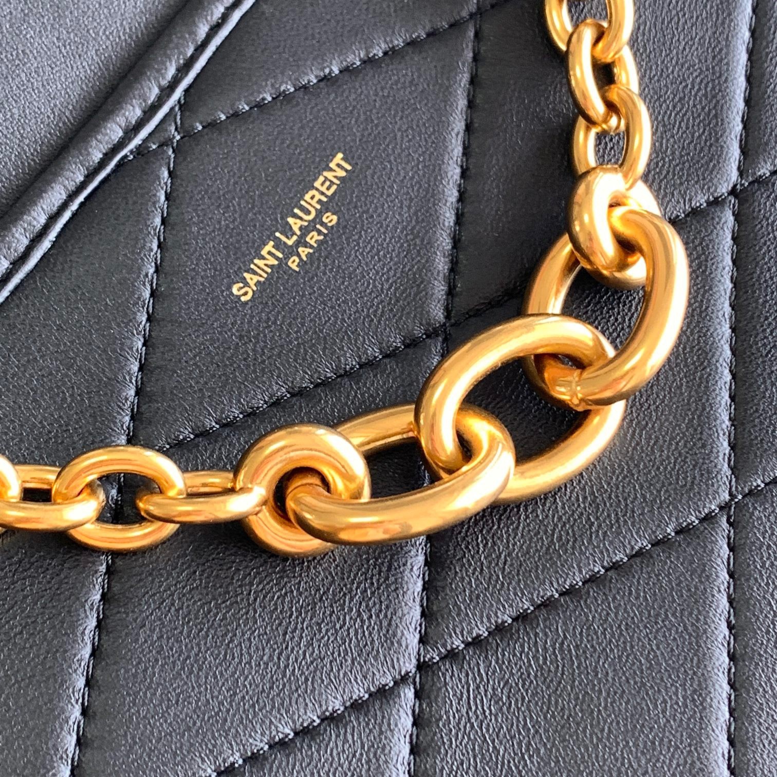 Sa**t Lau*nt le maillon small chain bag in black lambskin