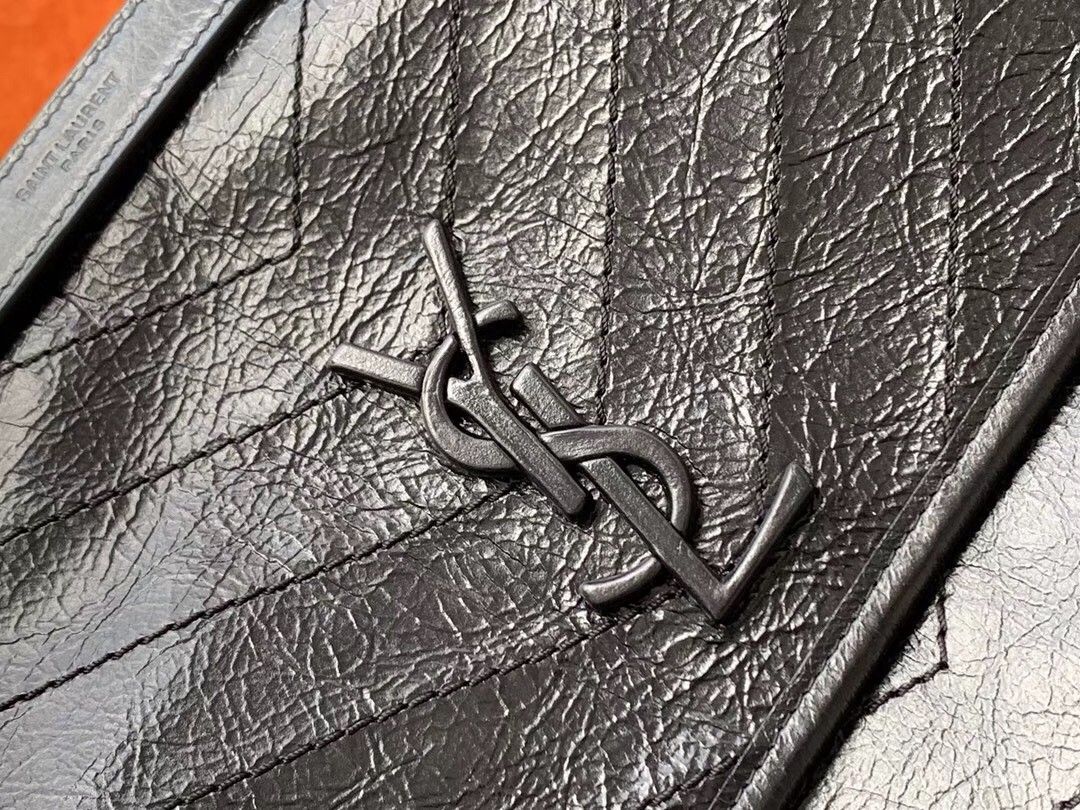 Sa**t Lau*nt baby niki chain bag in black crinkled leather