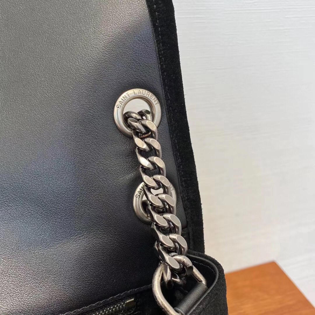 Sa**t Lau*nt medium niki bag in black suede