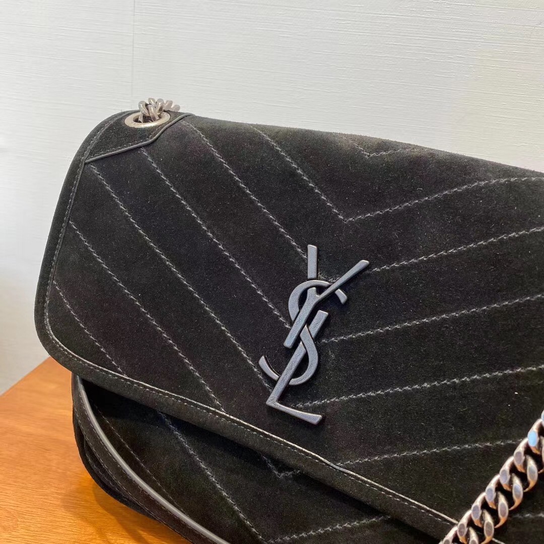 Sa**t Lau*nt medium niki bag in black suede