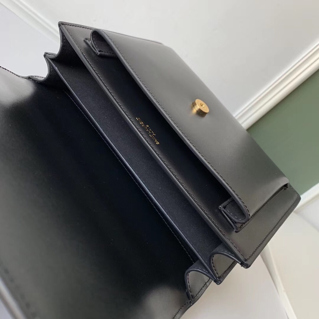 Sa**t Lau*nt sunset medium bag in black calfskin