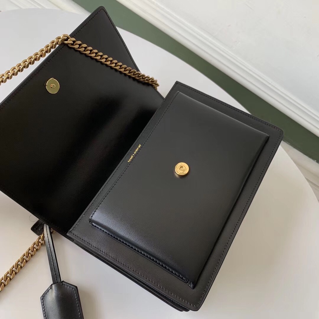 Sa**t Lau*nt sunset medium bag in black calfskin