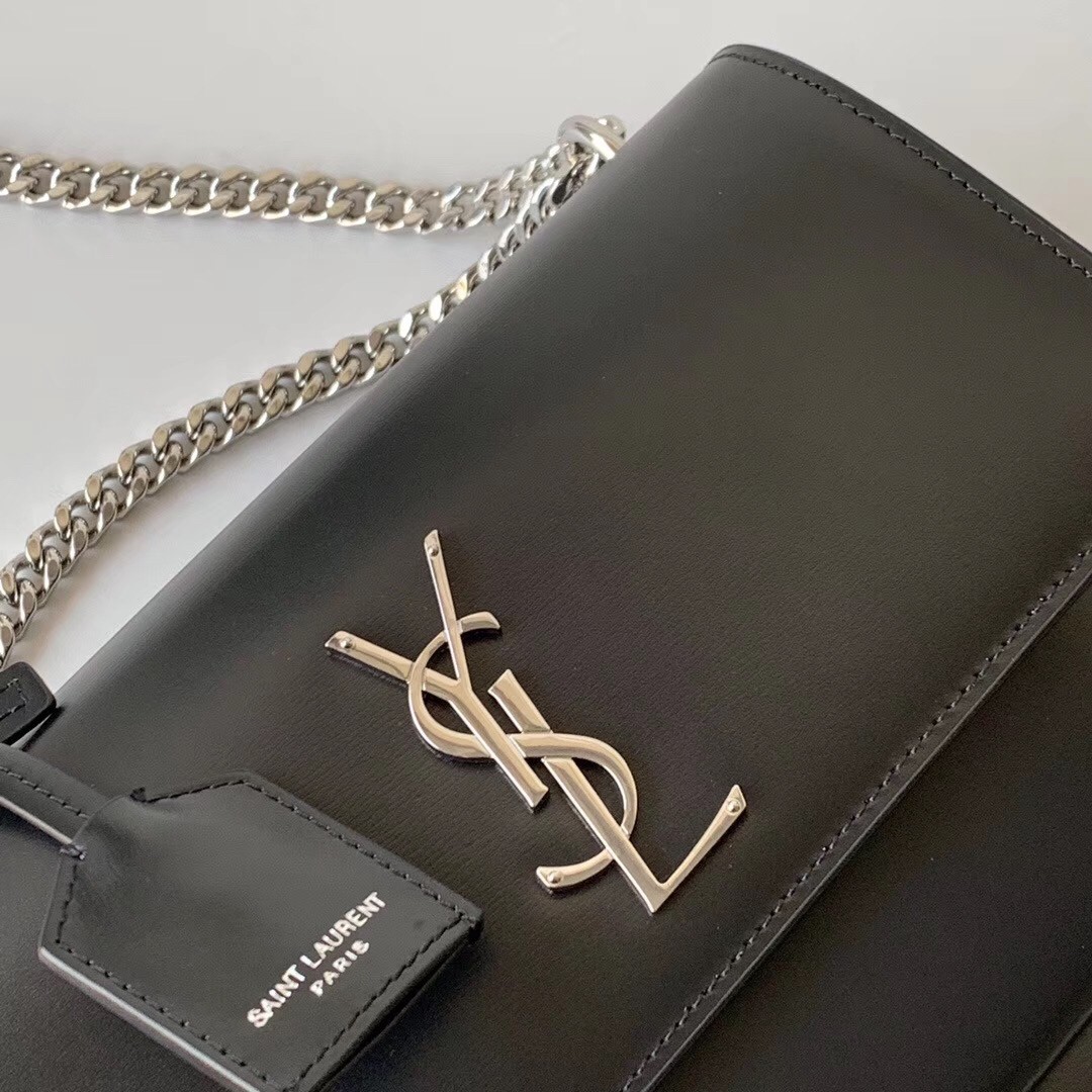 Sa**t Lau*nt sunset medium bag in noir calfskin