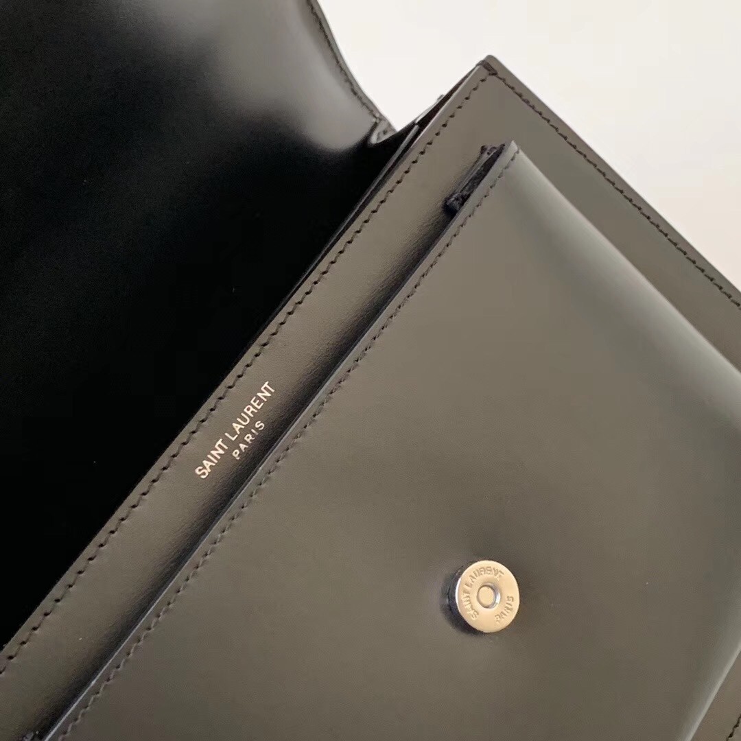 Sa**t Lau*nt sunset medium bag in noir calfskin