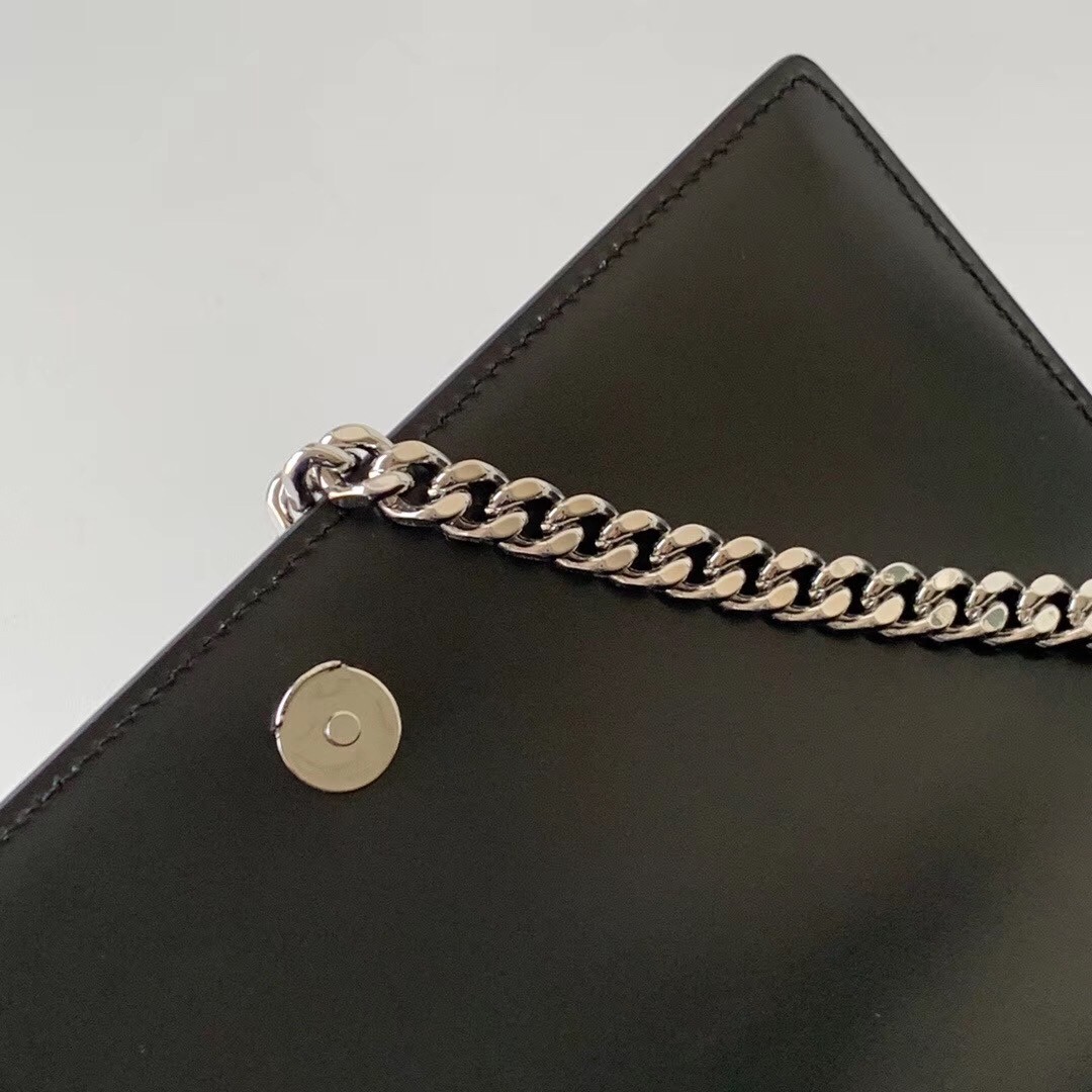 Sa**t Lau*nt sunset medium bag in noir calfskin