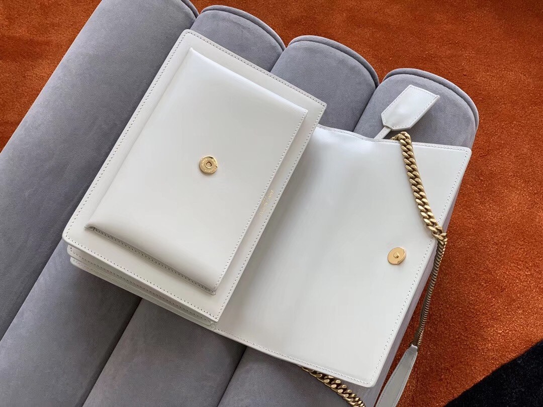 Sa**t Lau*nt sunset medium bag in white calfskin