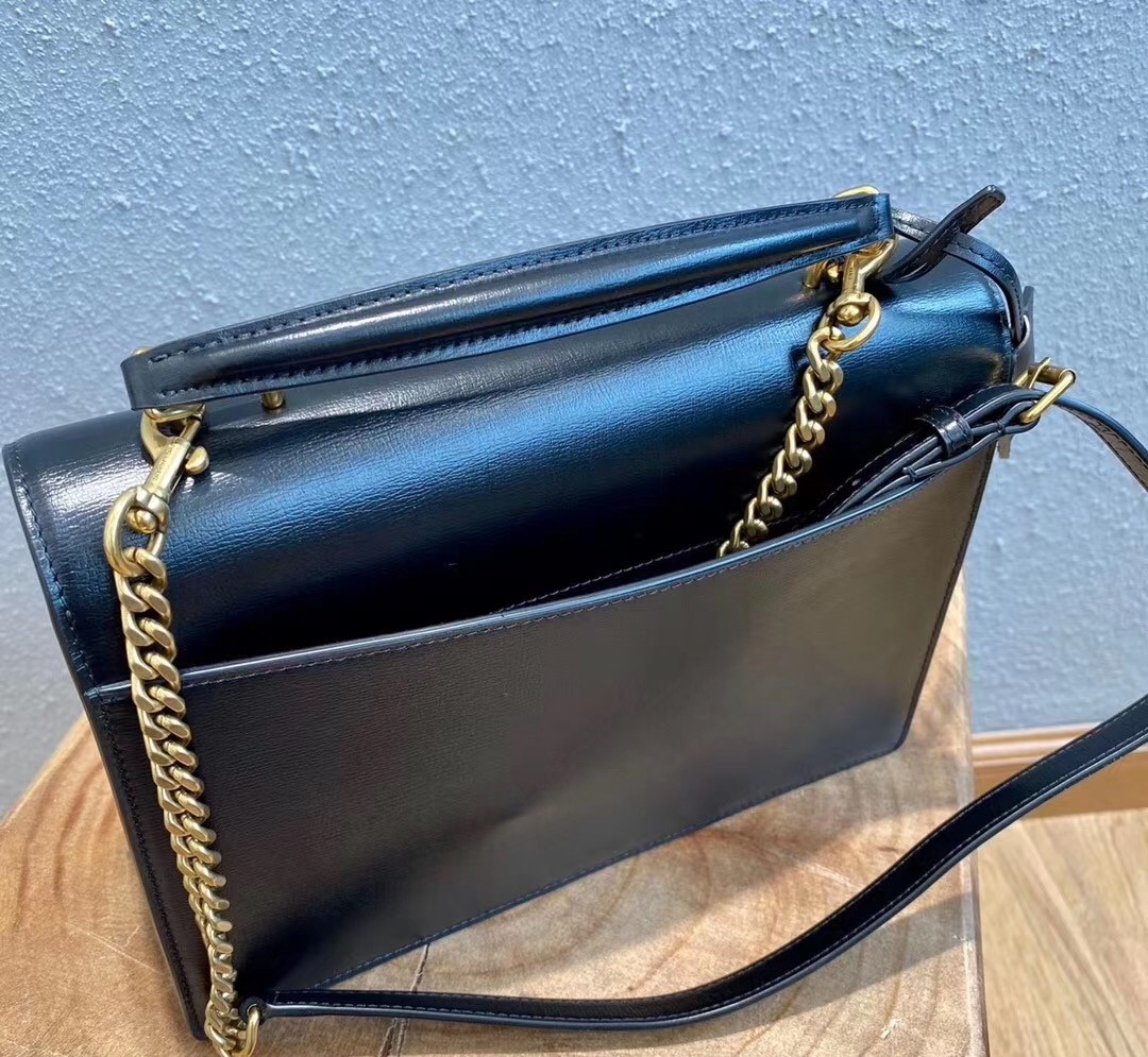 Sa**t Lau*nt new medium sunset bag in red calfskin