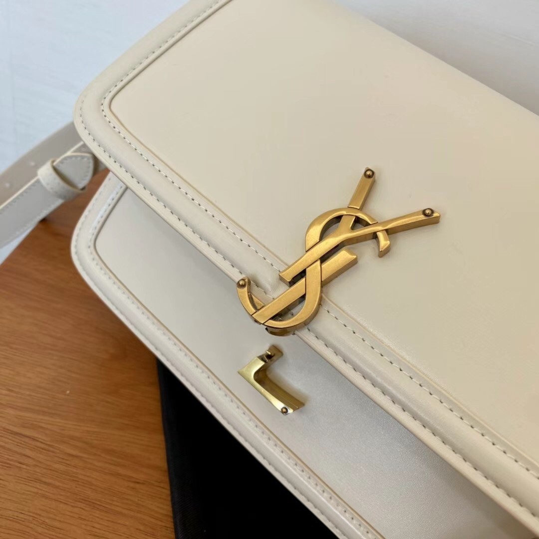 Sa**t Lau*nt solferino medium bag in white calfskin