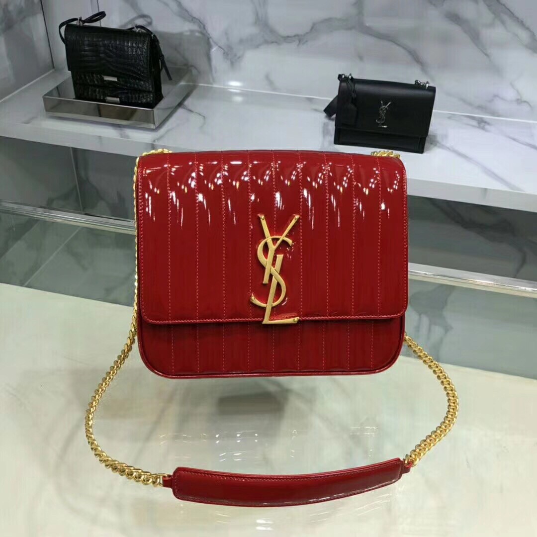 Sa**t Lau*nt large vicky bag in red patent leather