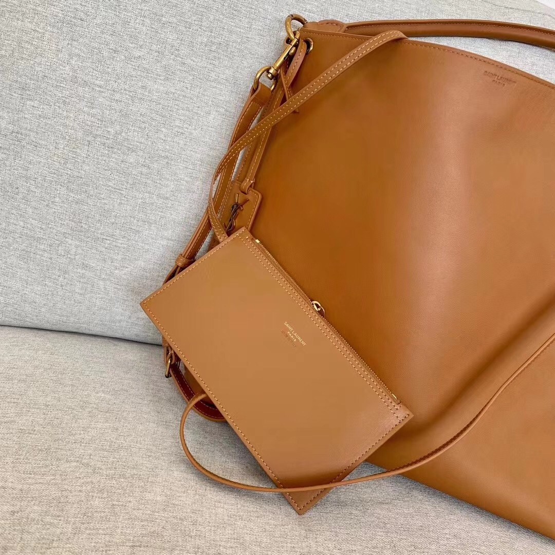 Sa**t Lau*nt tag hobo bag in brown calfskin