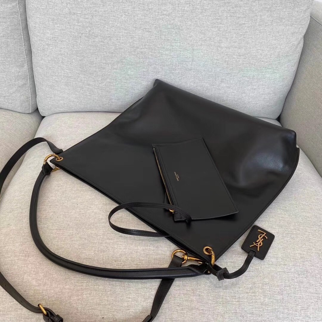 Sa**t Lau*nt tag hobo bag in black calfskin