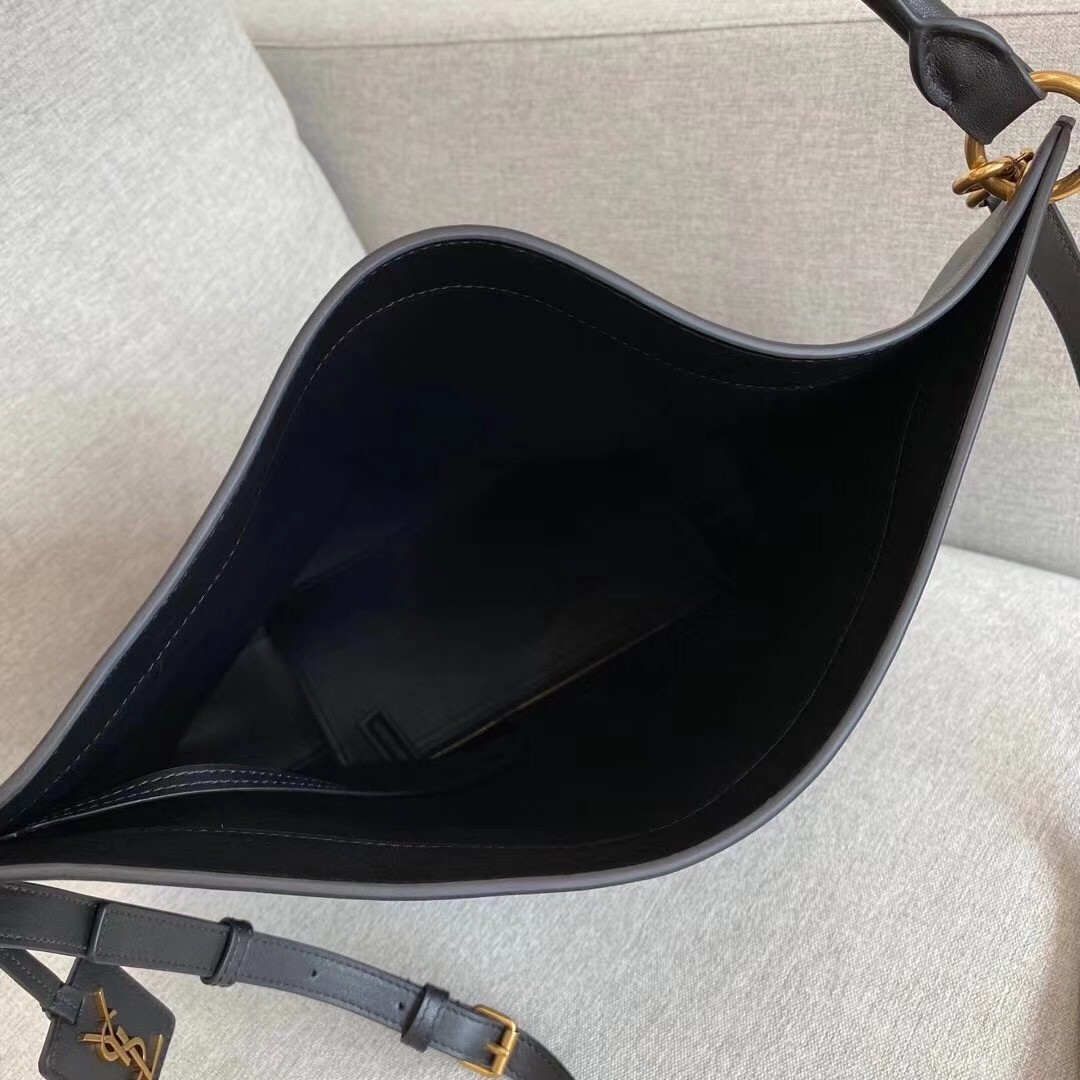 Sa**t Lau*nt tag hobo bag in black calfskin