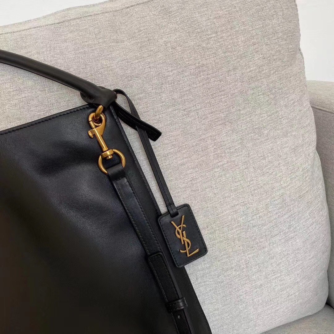 Sa**t Lau*nt tag hobo bag in black calfskin